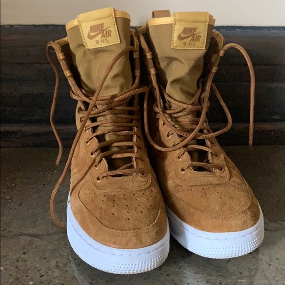Nike Shoes - Nike Air AF1